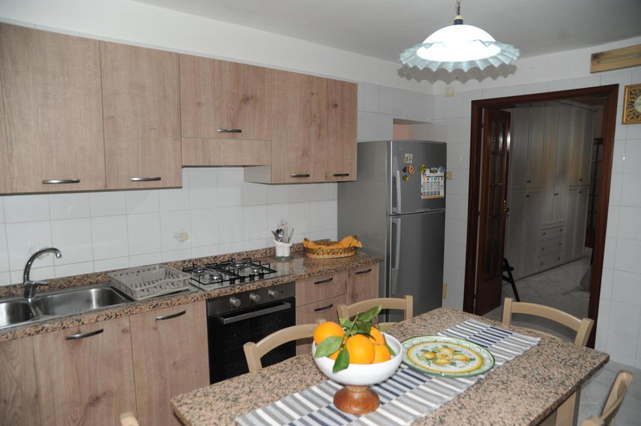 Casa Vacanze Il Nespolo Catânia Exterior foto