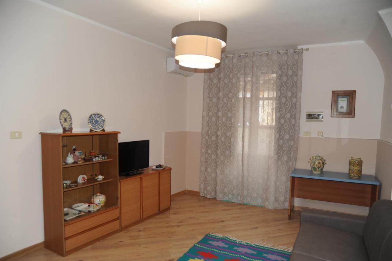Casa Vacanze Il Nespolo Catânia Exterior foto