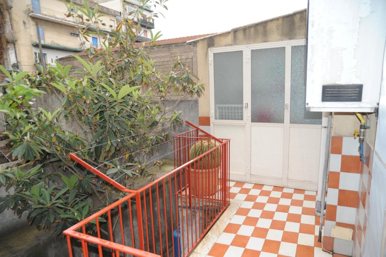 Casa Vacanze Il Nespolo Catânia Exterior foto